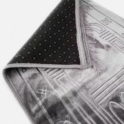 Premium Quality Extra Large Padded Velvet Prayer Mats (Non-Slip)- (80x120cm)