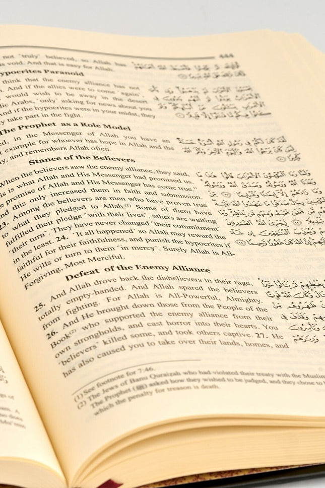 The Clear Quran: Thematic English Translation with Arabic Text- Hardcover